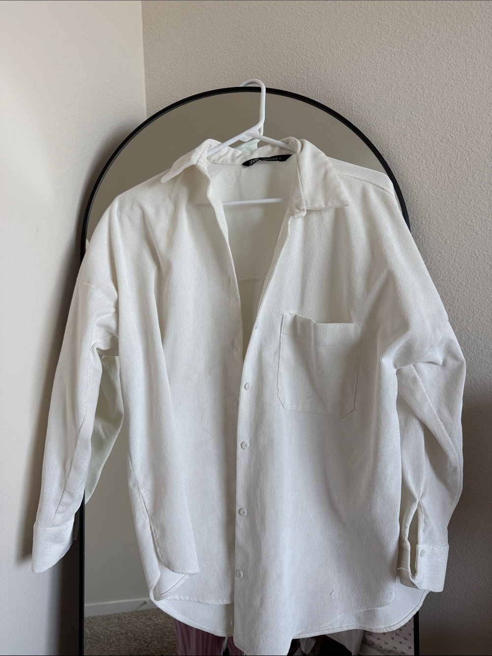 Zara White Relaxed Button-Down Shirt